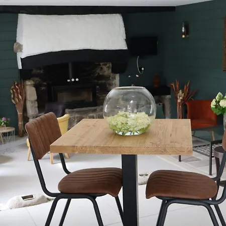 Le Relais De Porz Morvan Gæstehus *
